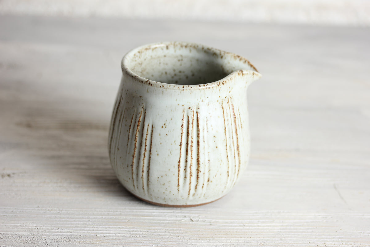 Handleless Creamer